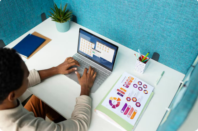 Building a Freelance Tech Career: Skills, Portfolios, and Finding the Right Projects